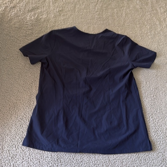 Figs Slim Catarina One-Pocket Scrub Top size Medium - Picture 4 of 4